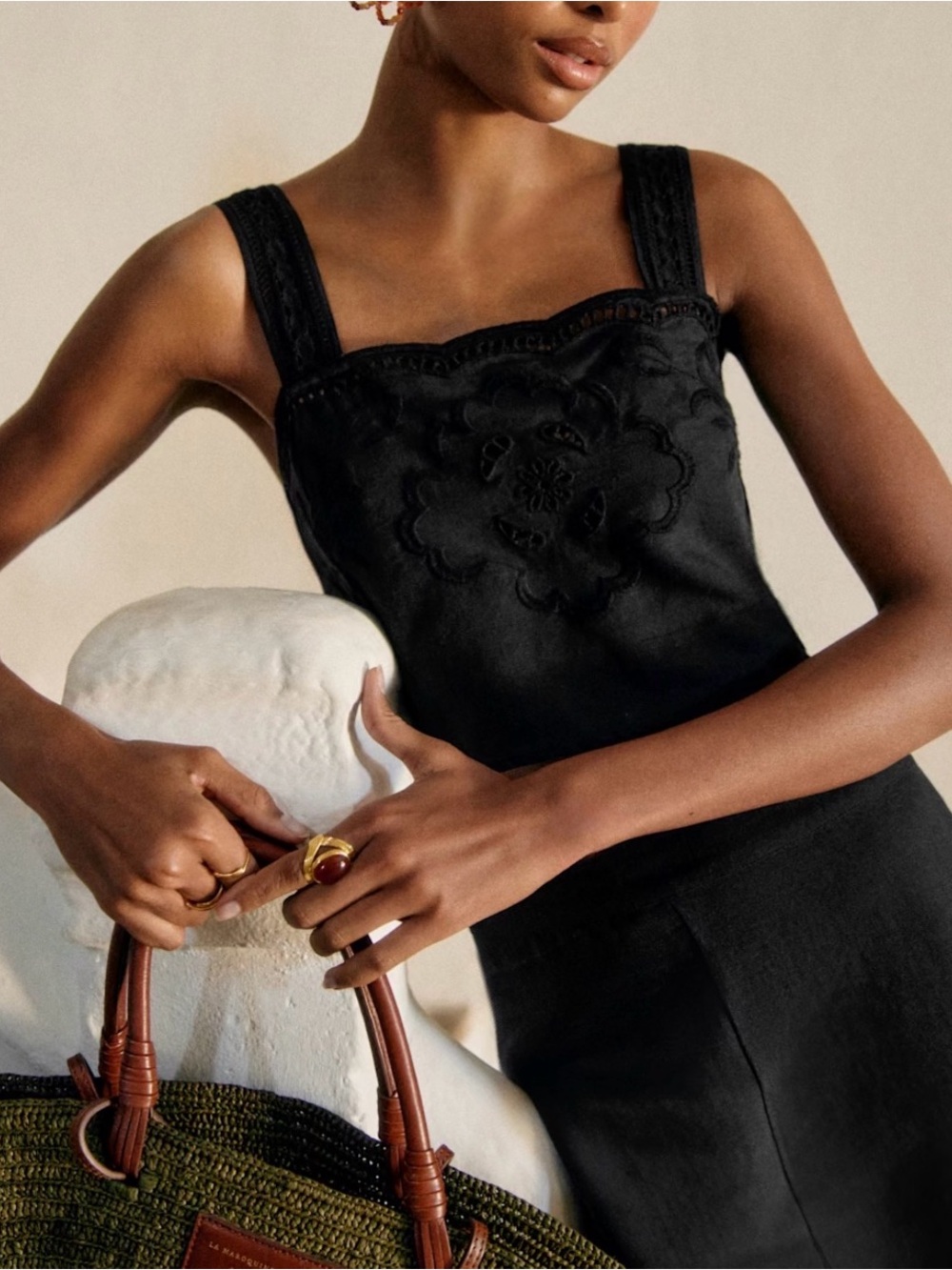EUC Sézane Marga Linen Embroidered Top in Black size 12